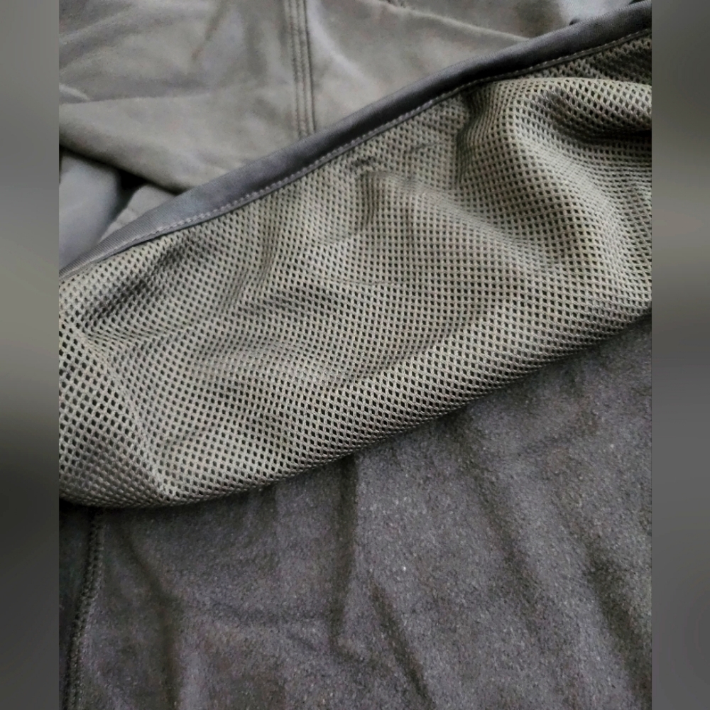 Asics Jacket - Picture 2 of 4